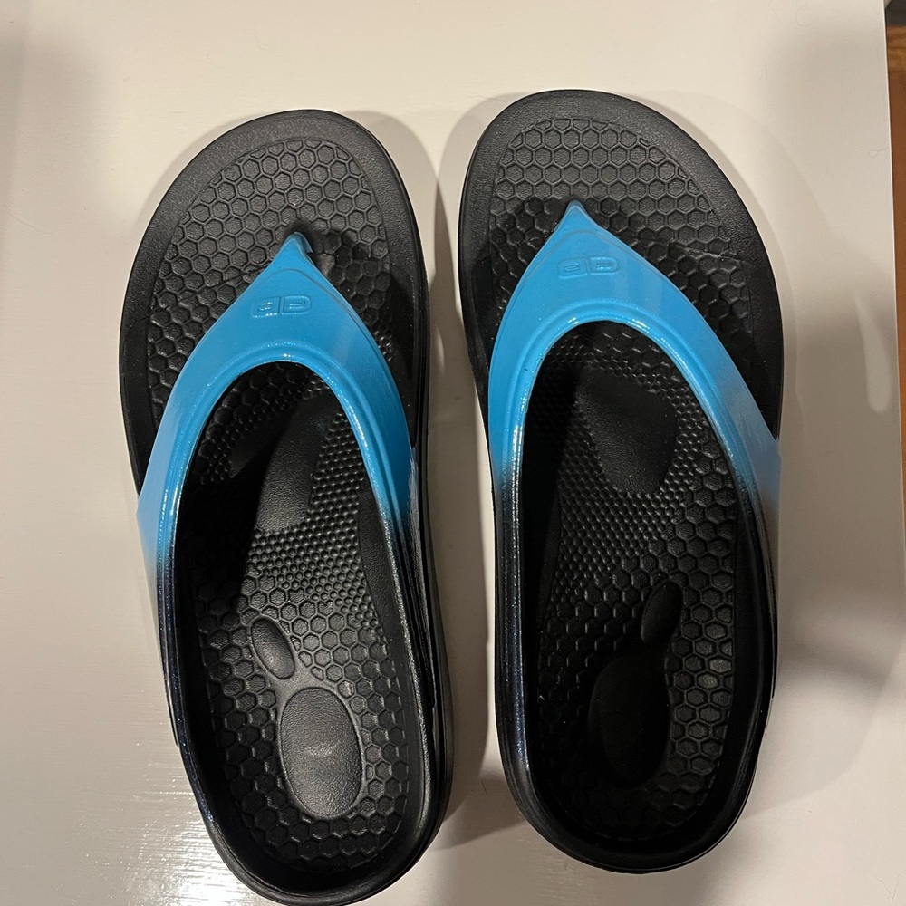 Spenco Recovery Sandals 6 - Picture 6 of 7